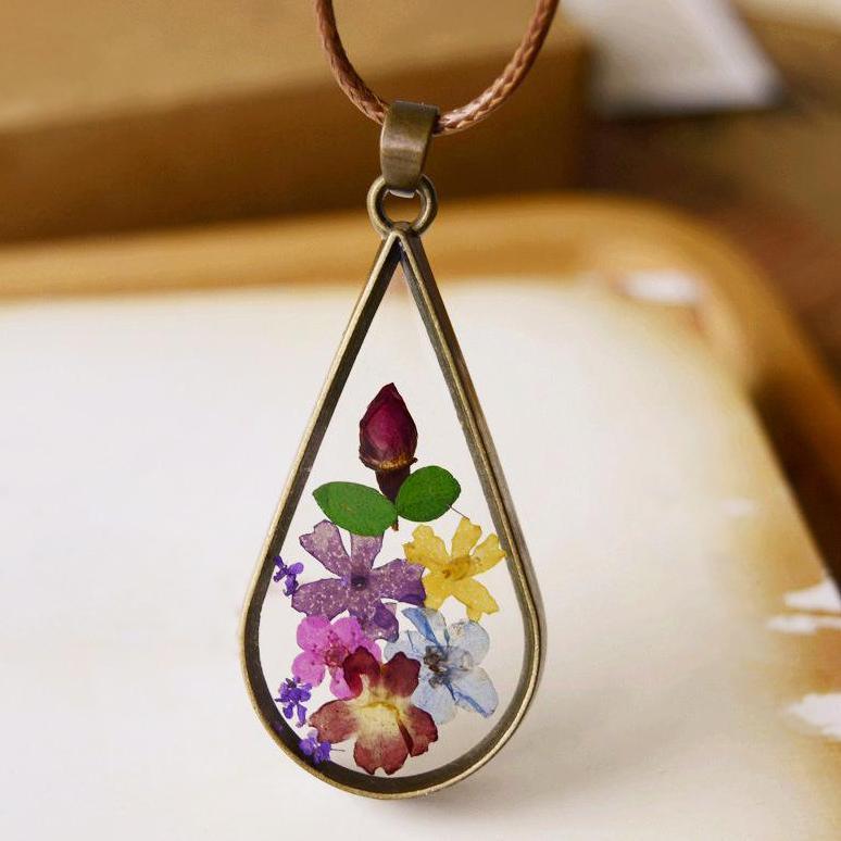 Terrarium Bronze Necklace